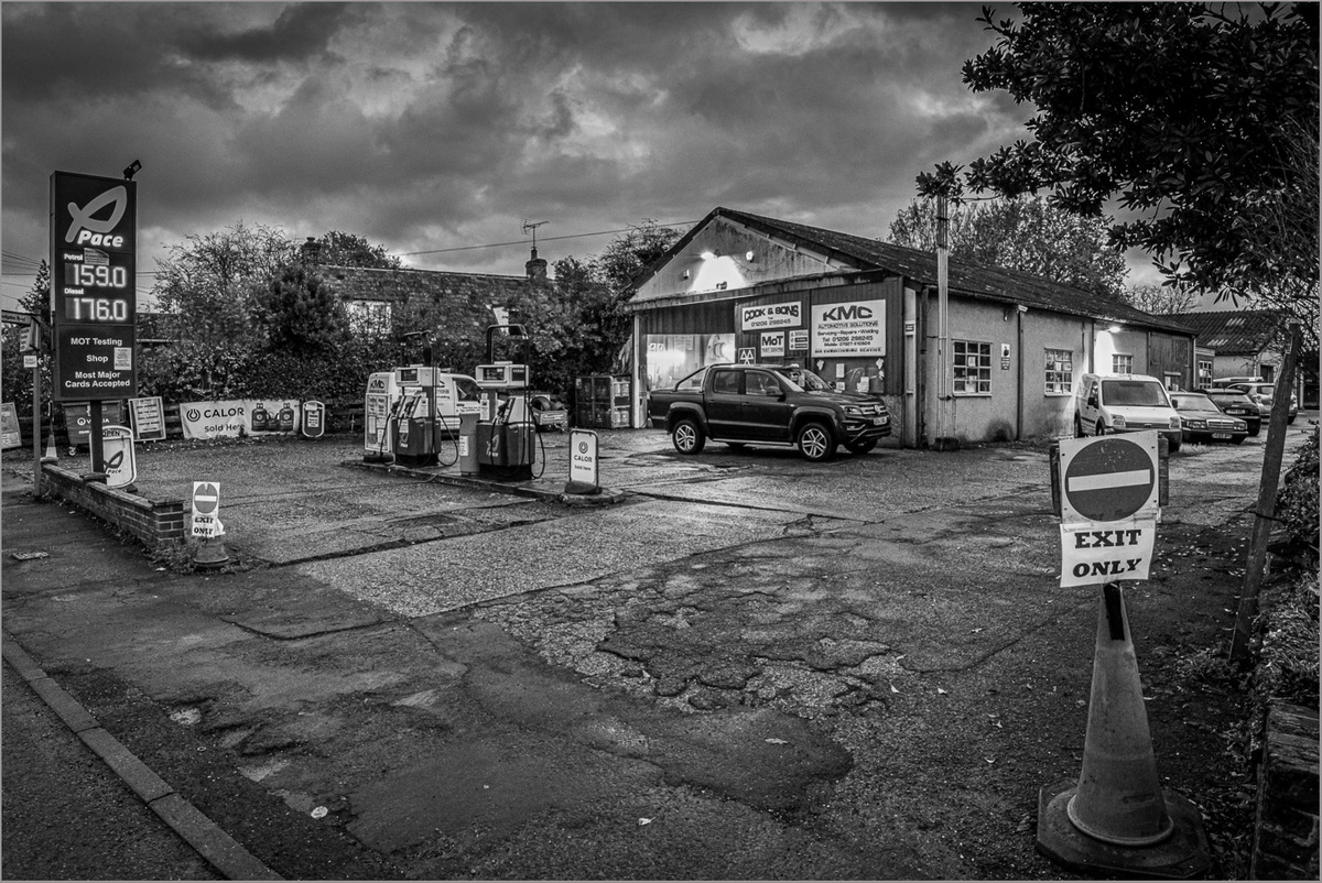 KMC Garage, East Bergholt - Tim Stott